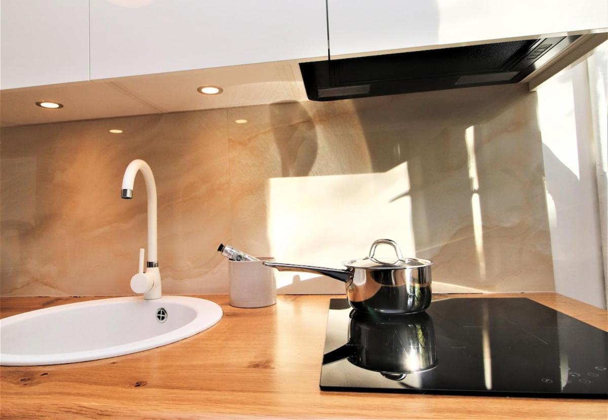 Appartement Self Check-in Spacious In A Quiet Area