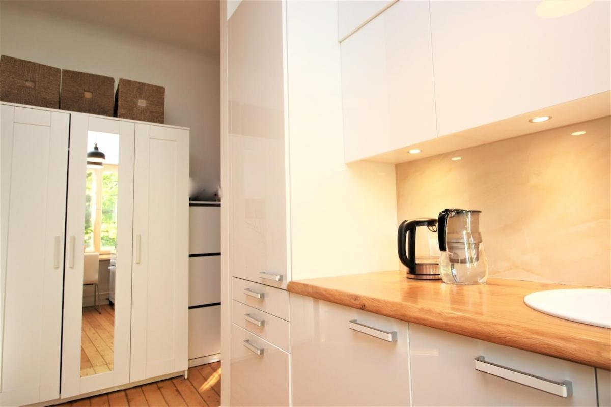 Self Check-in Spacious In A Quiet Area Appartement *