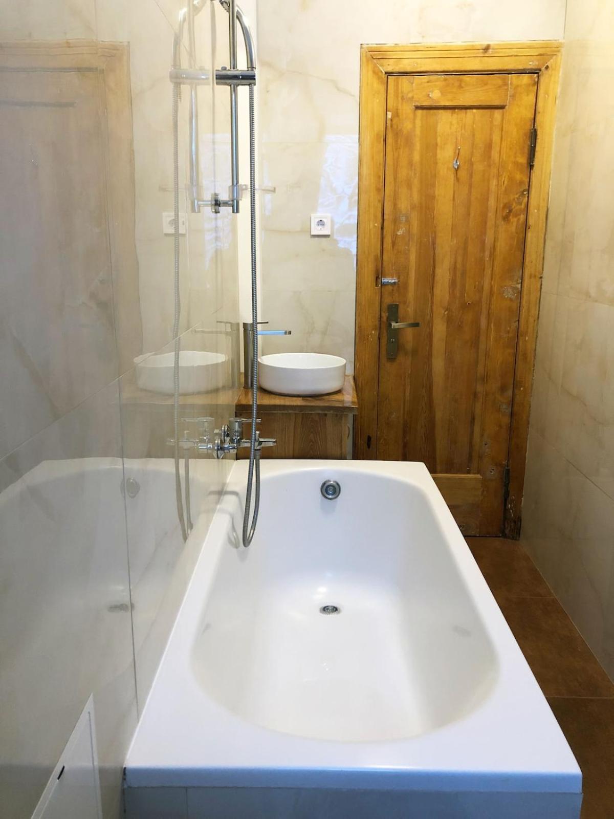 Self Check-in Spacious In A Quiet Area Appartement Riga